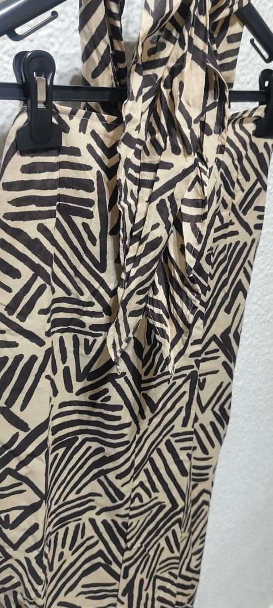 Pareo multiposición Zara estampado