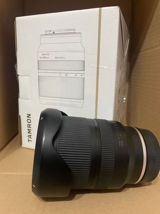 Objetivo Tamron 17-28mm f/2.8 para Sony
