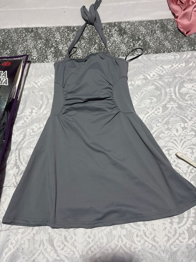 Vestido gris halter