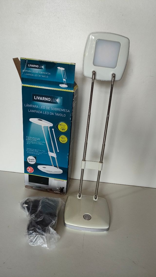 Lampada LED da tavolo Livarno Lux bianca