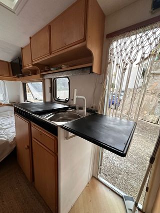Caravana Knaus 750kg con placa solar