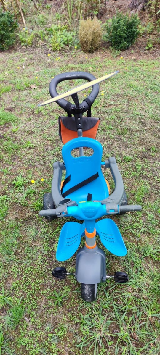 Triciclo infantil FEBER azul y gris