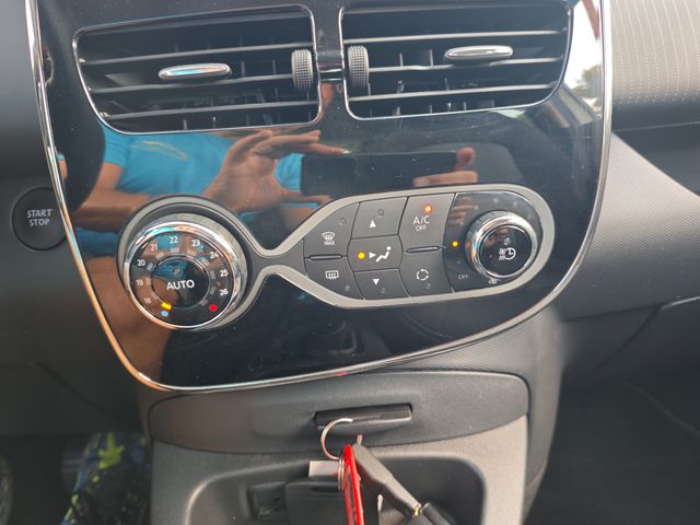 RENAULT ZOE 100% IVA DEDUCIBLE