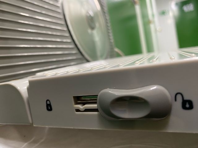 Cortafiambres Ufesa Home Professional FS30