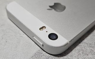 iPhone SE 64GB (2016) Silver