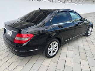 Mercedes-Benz Clase C 2010