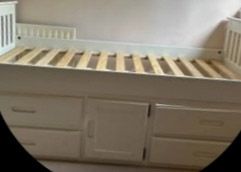 Cama infantil con cajones y colchón