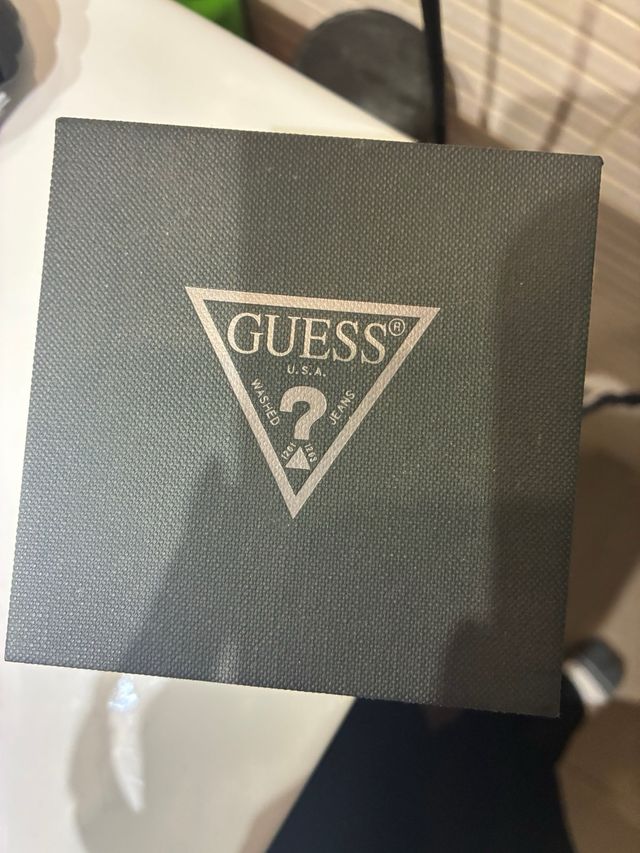 Reloj Guess Rectangular Azul Marino