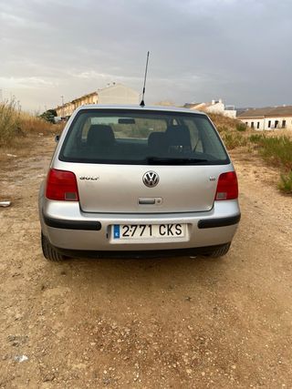 Volkswagen Golf 2003