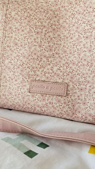 Bolso Pasito a Pasito floral rosa
