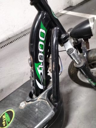 Patinete eléctrico Zip con motor