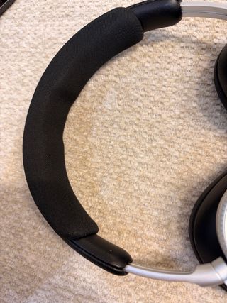 Auriculares Bang & Olufsen H100