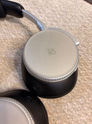Auriculares Bang & Olufsen H100