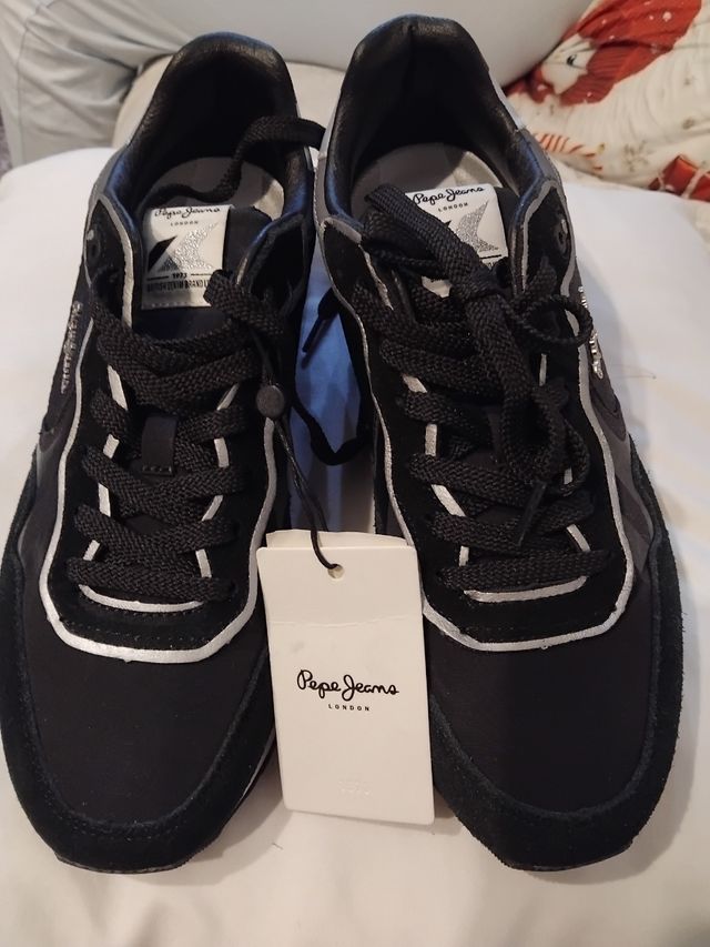 Zapatillas Pepe Jeans Negras y Plateadas