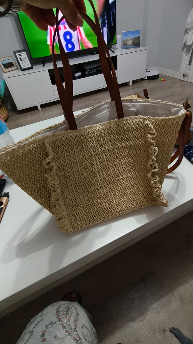 Bolso de paja beige y marrón