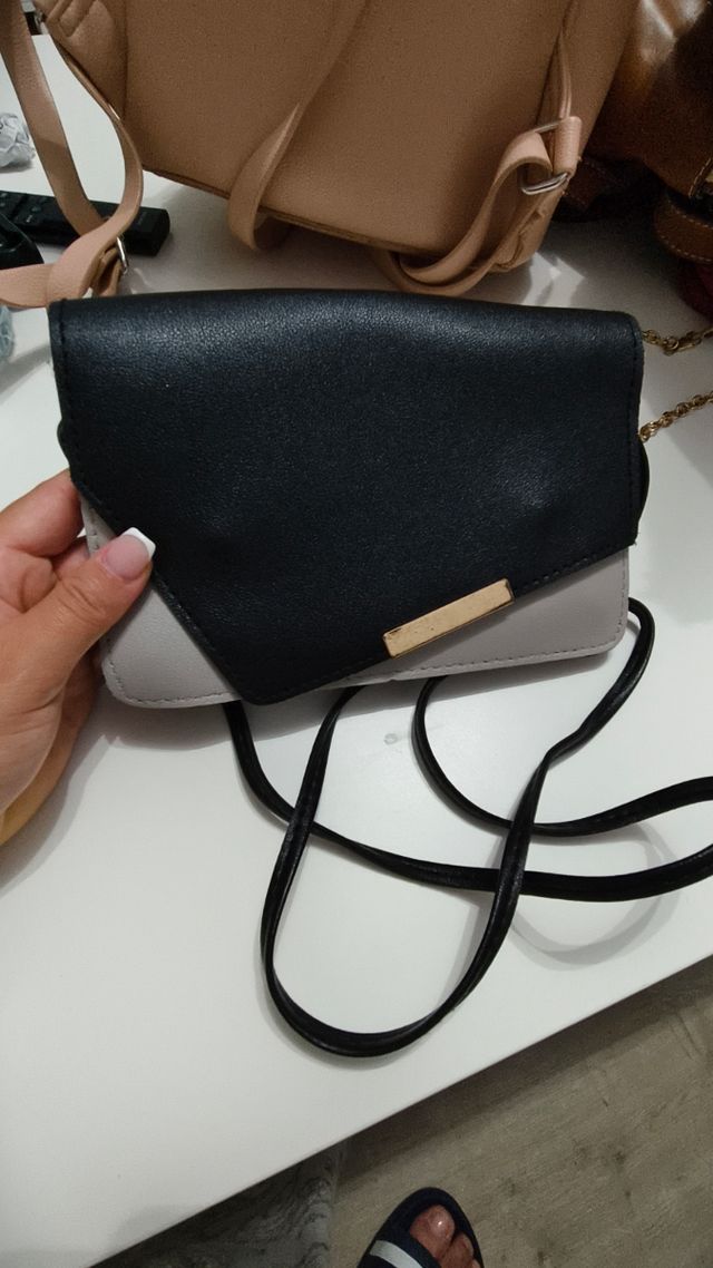 Bolso Negro y Gris