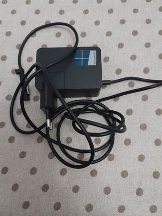 Microsoft Surface RT Tablet + Teclado