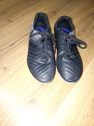 Botas de fútbol negras talla 40