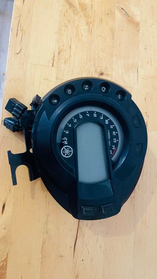 Cuadro de instrumentos Yamaha FZ6