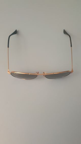 Gafas de sol Ray-Ban doradas y grises