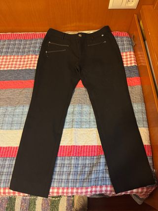 Pantalón negro mujer con cremalleras. Talla L