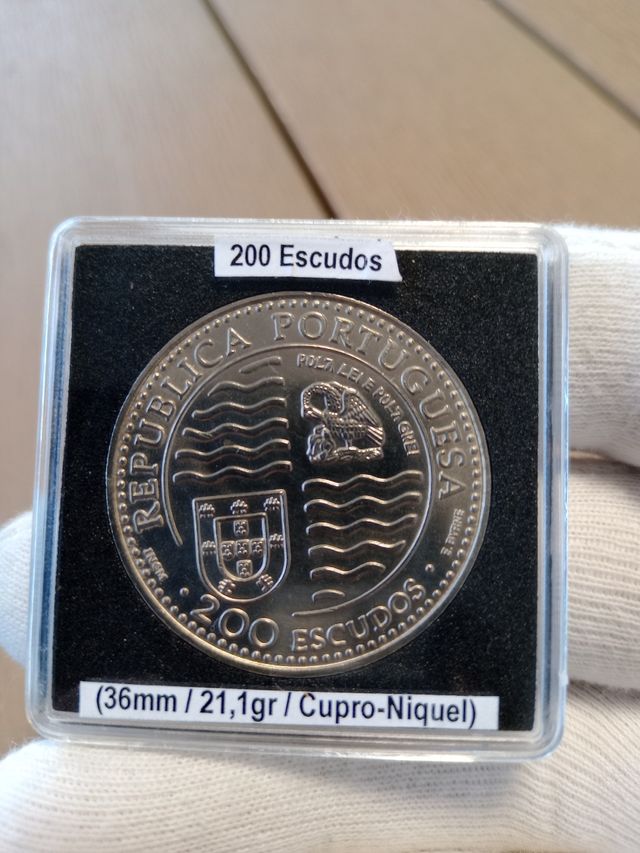 Moneda Portugal 200 Escudos 1995 Juan II