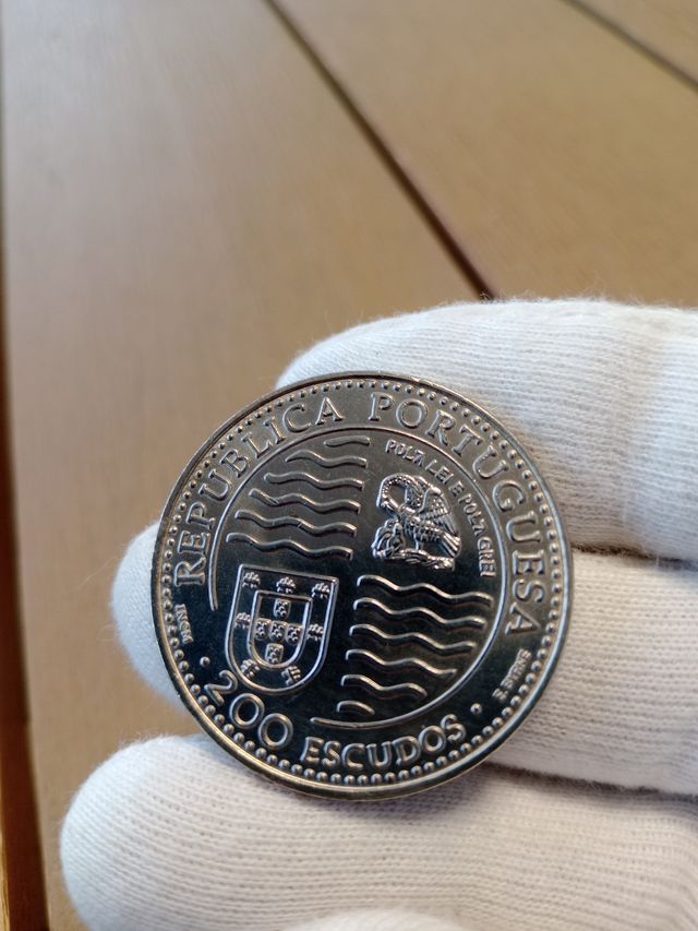 Moneda Portugal 200 Escudos 1995 Juan II