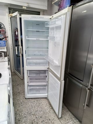 Nevera Samsung Blanca 1.85m garantía + entrega 