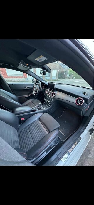 Mercedes-Benz Clase CLA 2018 AMG