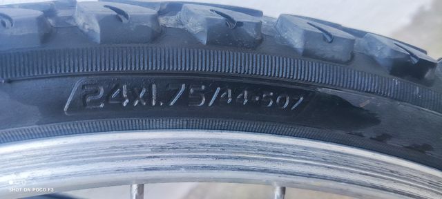 Llanta y neumático de bicicleta 24 x 1,75