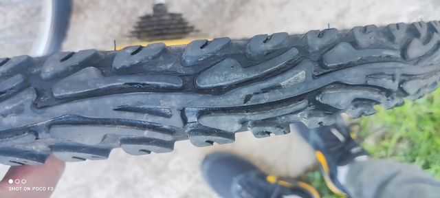 Llanta y neumático de bicicleta 24 x 1,75