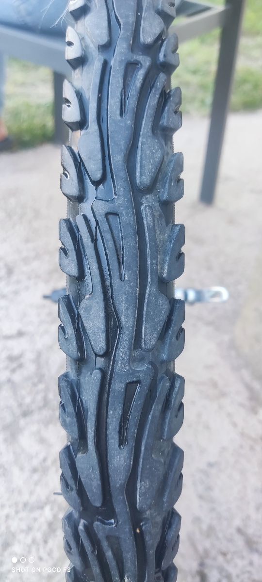 Llanta y neumático de bicicleta 24 x 1,75