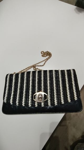 Bolso de mano rayas blanco y negro