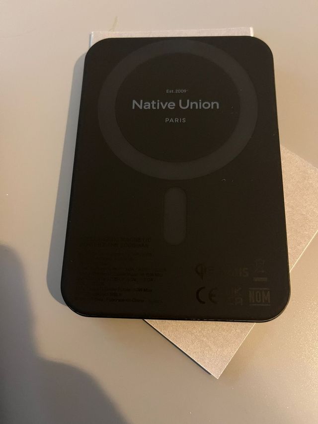 Native Union Power Bank Magnético