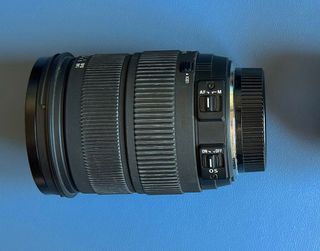 Sigma 18-200mm f/3.5-6.3 DC OS HSM Objetivo