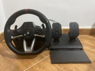 Volante y Pedales PS4 
