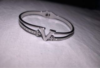 Pulsera Louis Vuitton Plateada