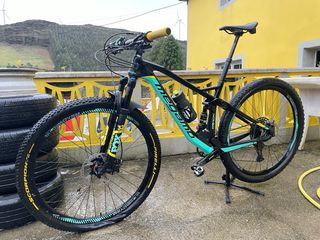 Megamo Track 