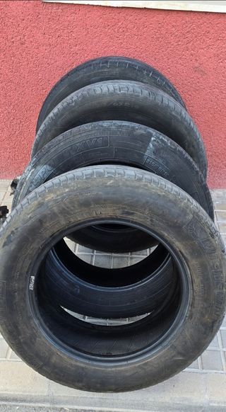 Neumático 215/65R16 98H M+S