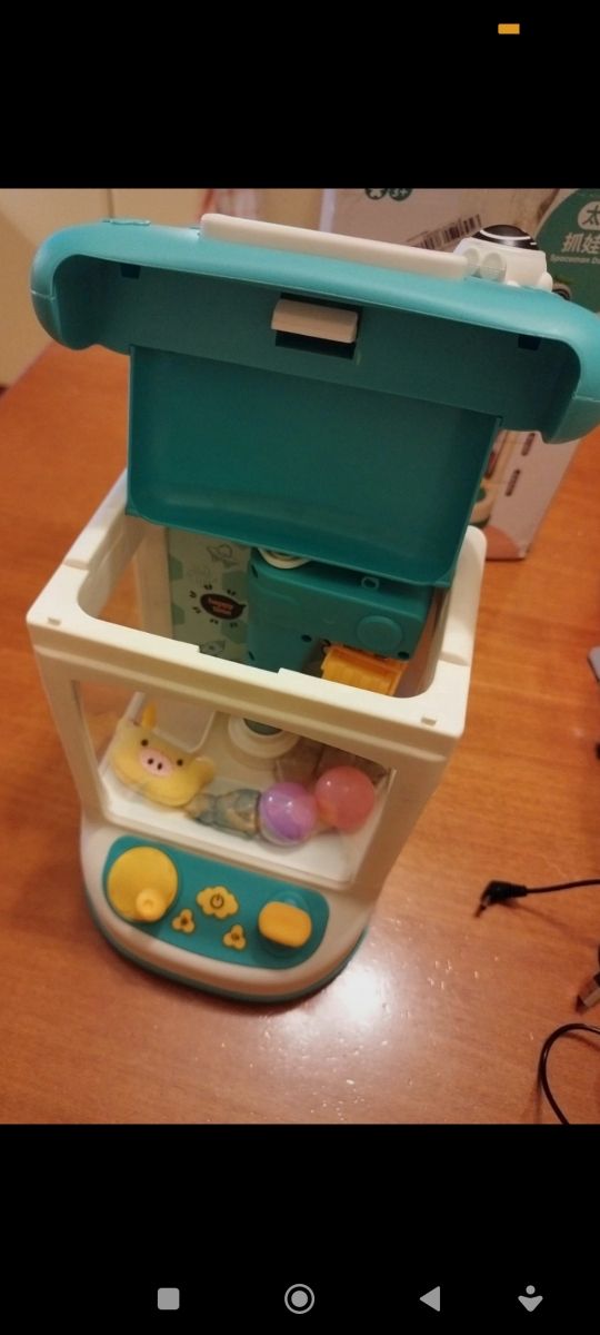 Macchina artigli giocattolo