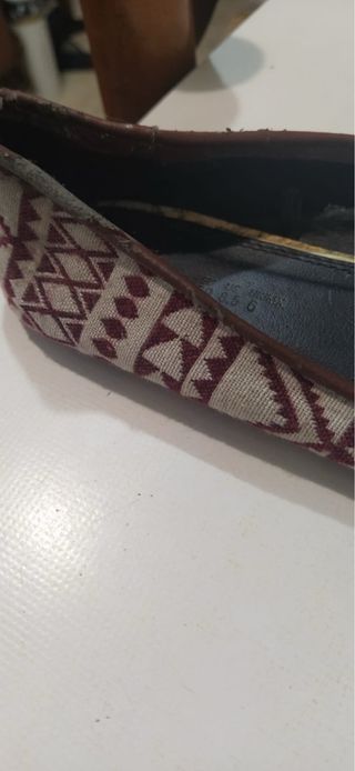 Bailarinas grises y multicolor