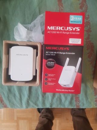 Mercusys amplificatore di segnale wi-fi da parete