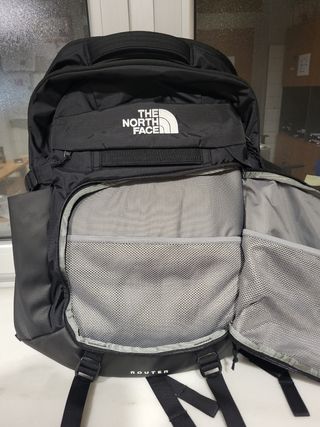 Mochila The North Face Router 40L Negra