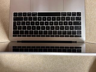 MacBook Pro 13” (2016) Plata en estado impecable 