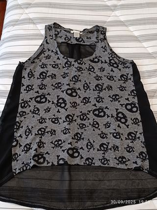 Blusa S Calaveras Gris y Negro