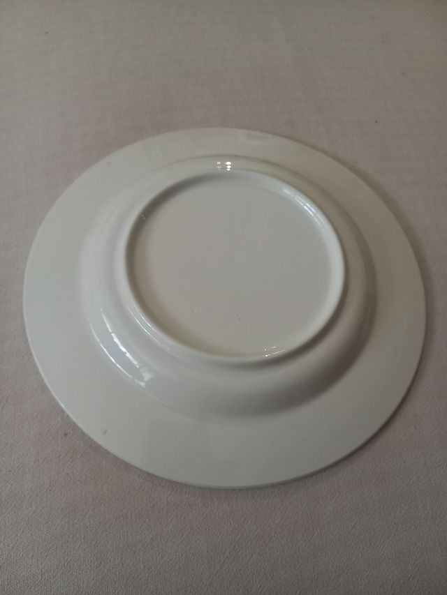 Piatto decorativo in ceramica diametro cm.26