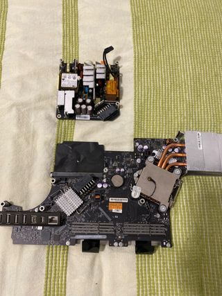 Placa Base y Fuente Alimentación iMac 2010