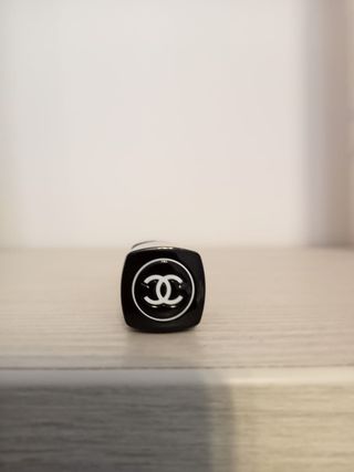 Corrector Chanel Marrón