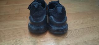 Nike Air Max 270 Negras