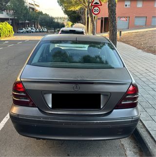 Mercedes-Benz Clase C 2006